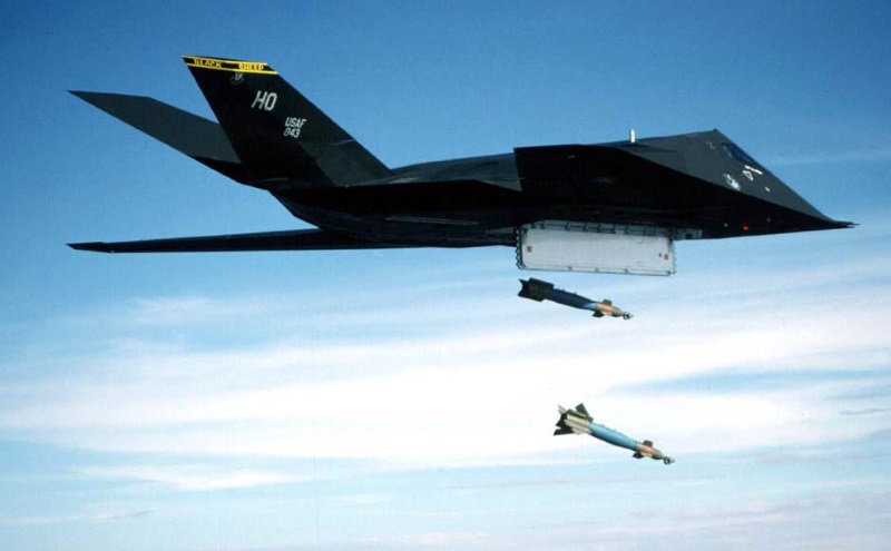 F-117 drops an LGB