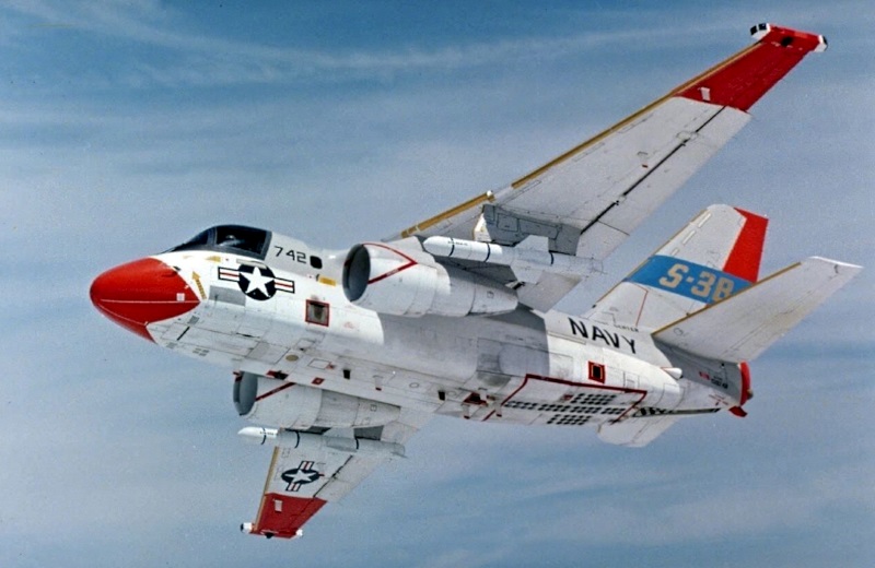 S-3B Viking with Harpoon missiles