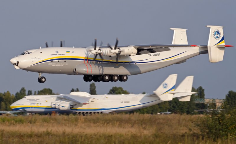 Antonov An-22 & An-225