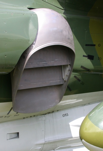 AV-8C Harrier vectored-thrust exhaust details