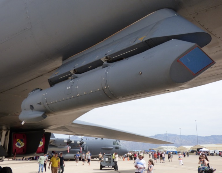 Sniper pod on B-1B