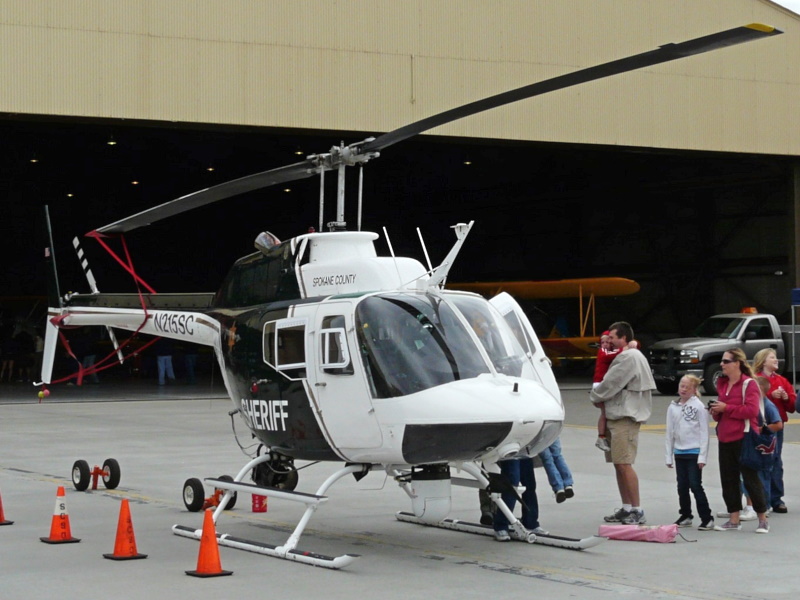 Bell Model 206B-3 JetRanger with tall skids
