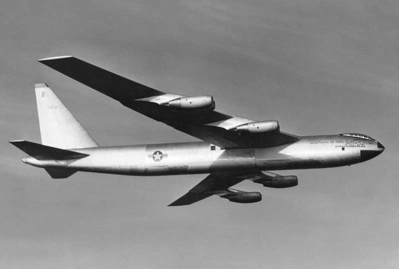 YB-52