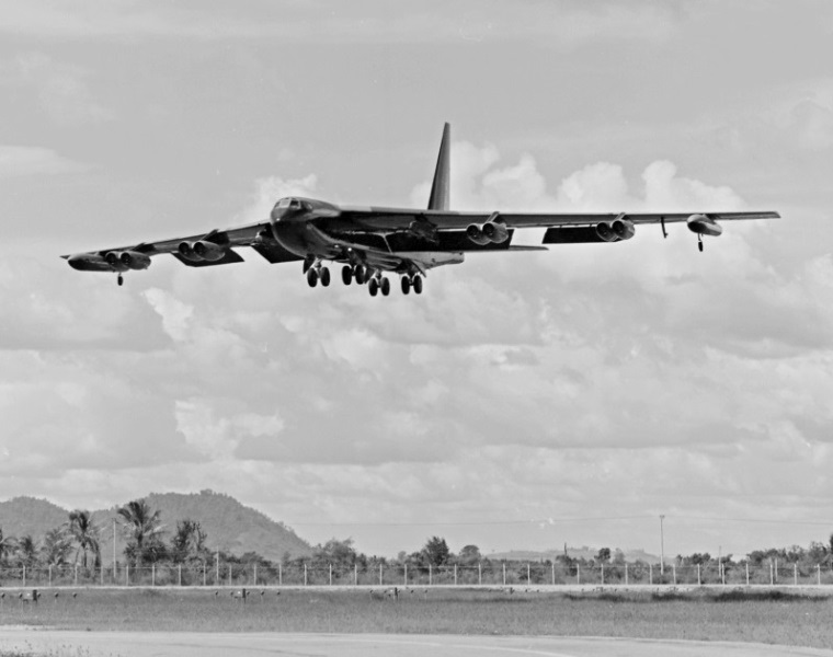 B-52D landing at U-Tapao