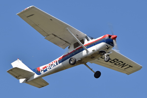 Reims / Cessna F152