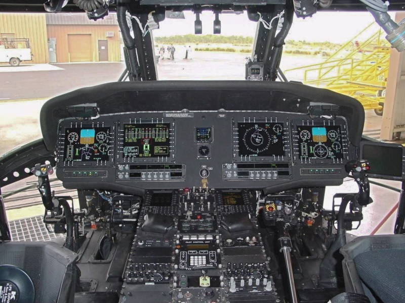UH-60M cockpit